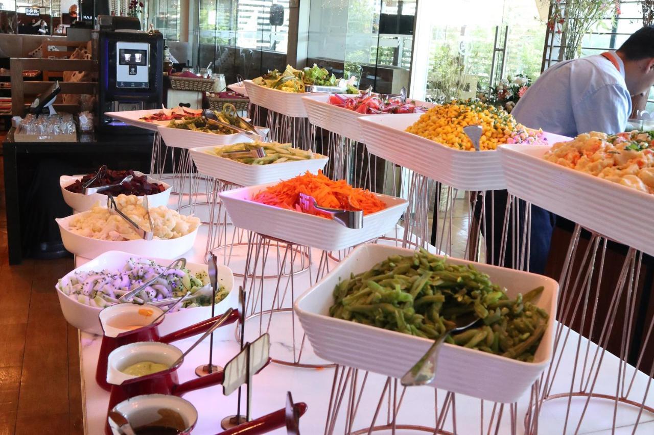 Wyndham Concepcion Pettra Hotel Exterior photo A salad bar